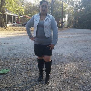 Meet your Posher, Alida